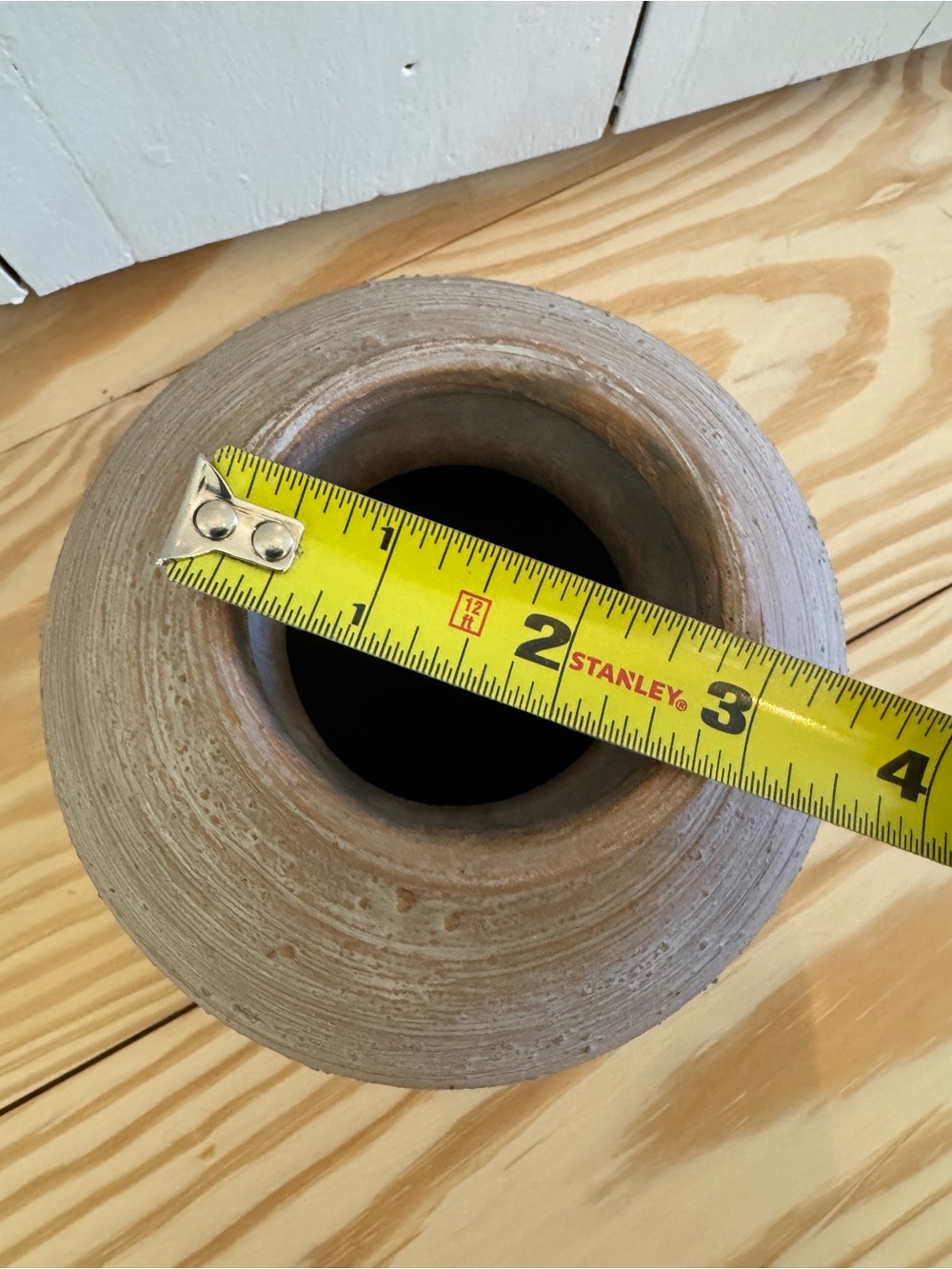 Round Ceramic Pot - Picture 5 of 5